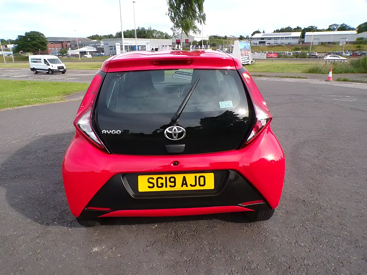 Used 2019 Toyota Aygo X Red - Interior and Exterior details 12