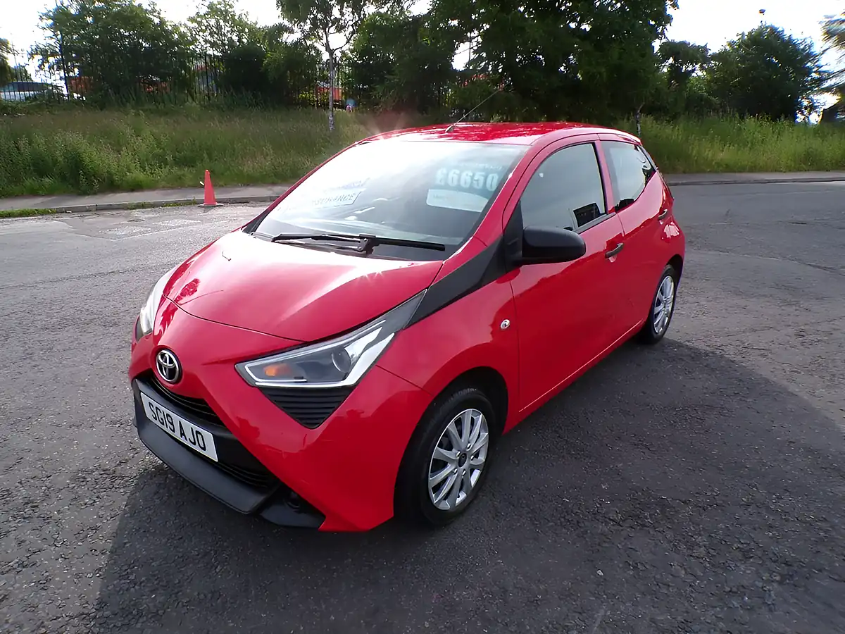 Used 2019 Toyota Aygo X Red - Interior and Exterior details 7