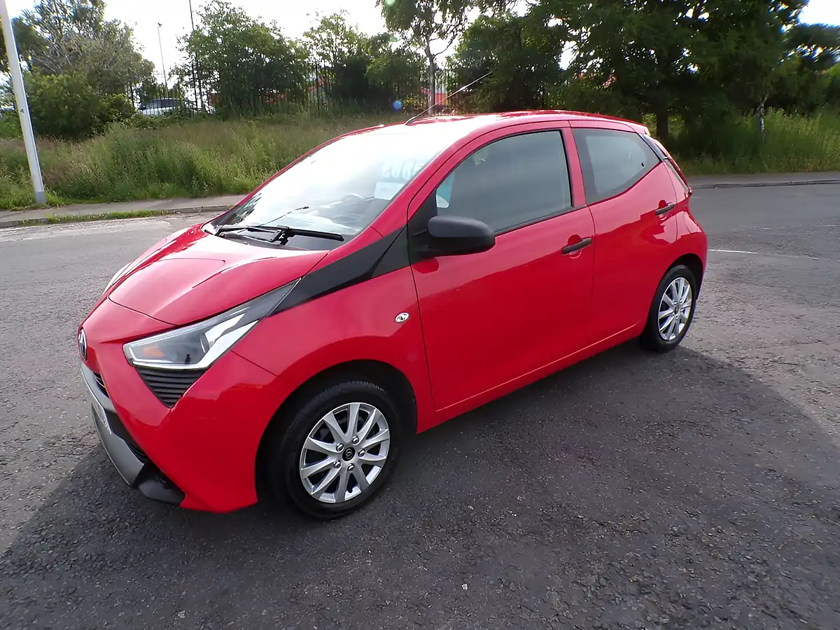 Used 2019 Toyota Aygo X Red - Interior and Exterior details 8