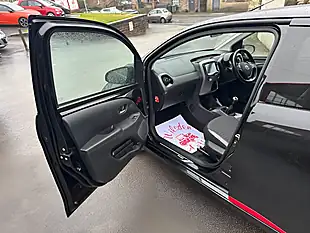 Used 2019 Toyota Aygo X-Trend Black - Interior and Exterior details 13