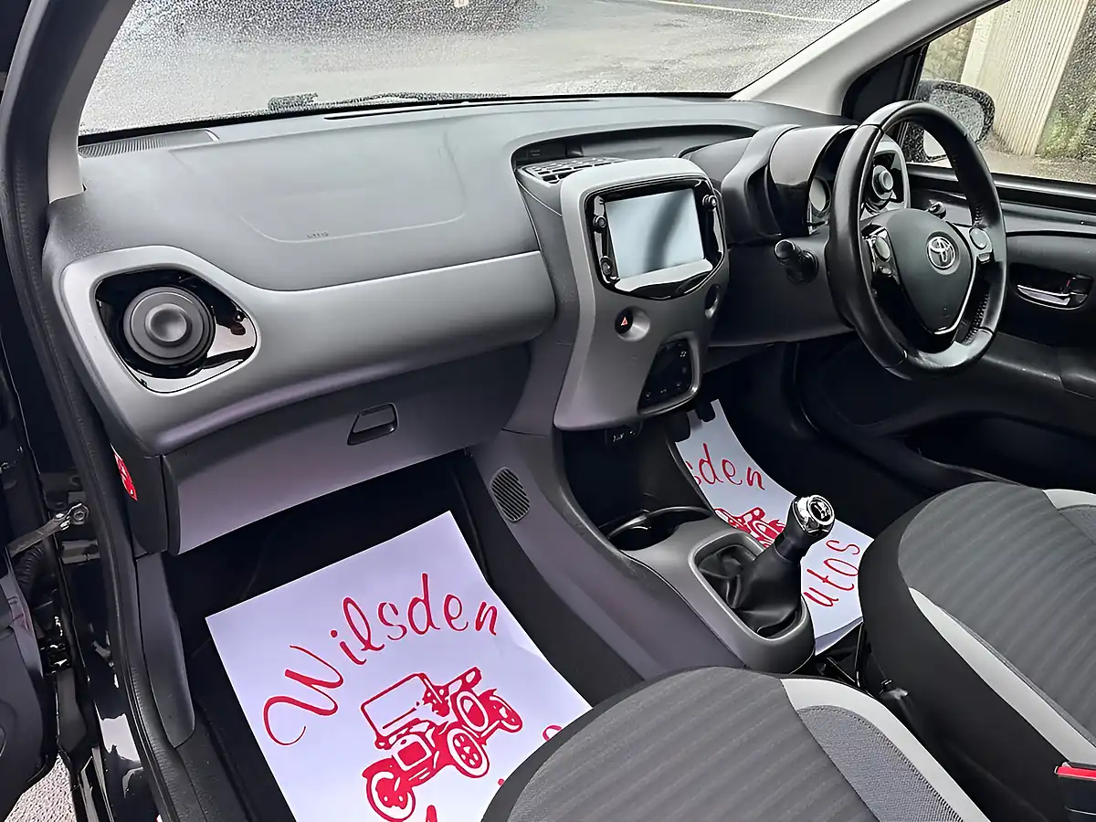 Used 2019 Toyota Aygo X-Trend Black - Interior and Exterior details 15