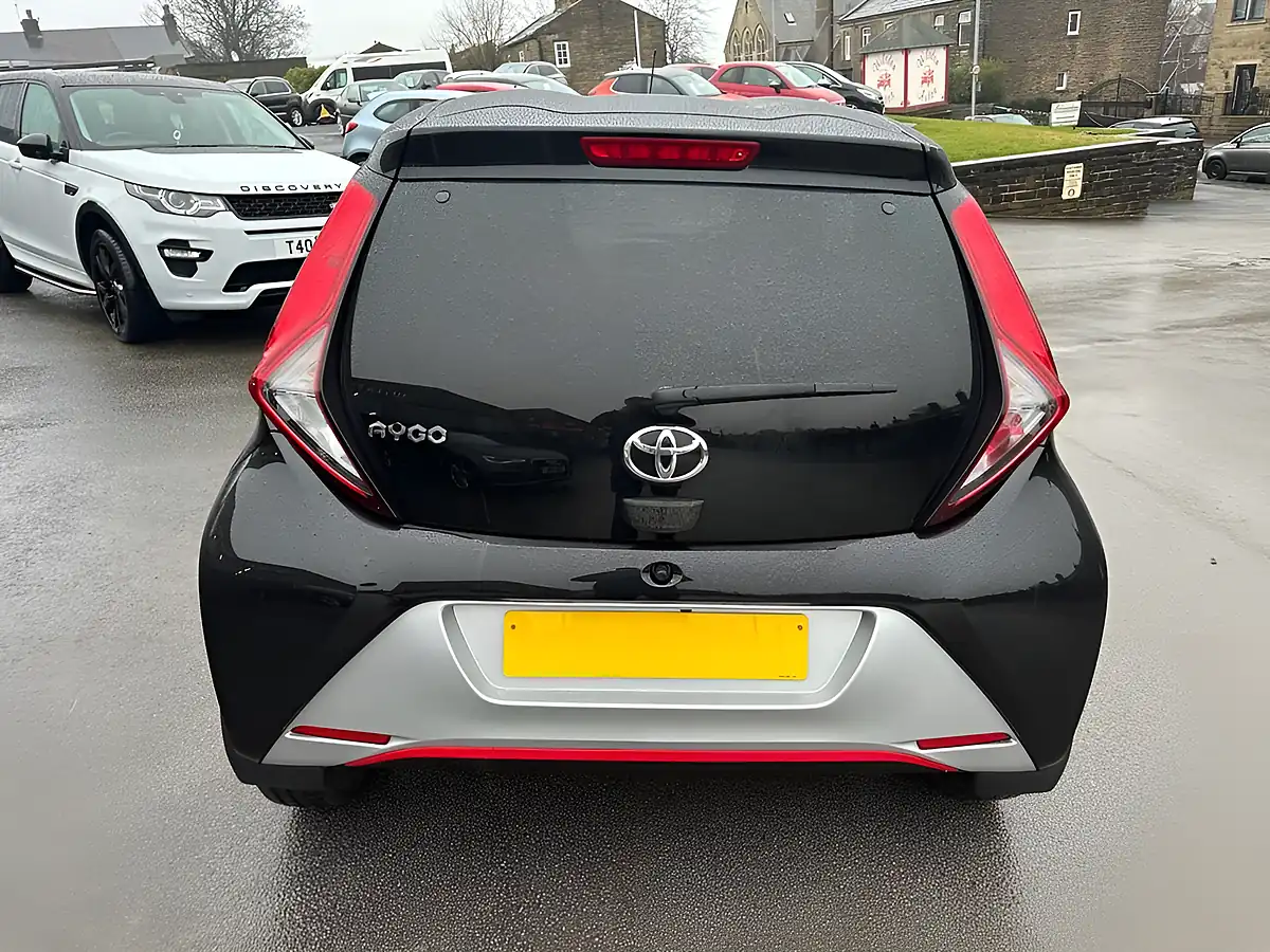 Used 2019 Toyota Aygo X-Trend Black - Interior and Exterior details 7