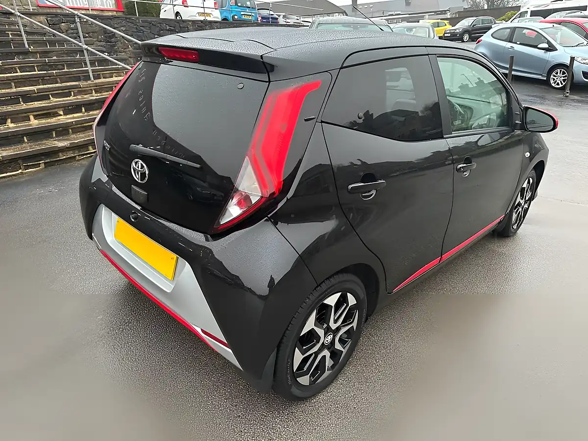 Used 2019 Toyota Aygo X-Trend Black - Interior and Exterior details 8