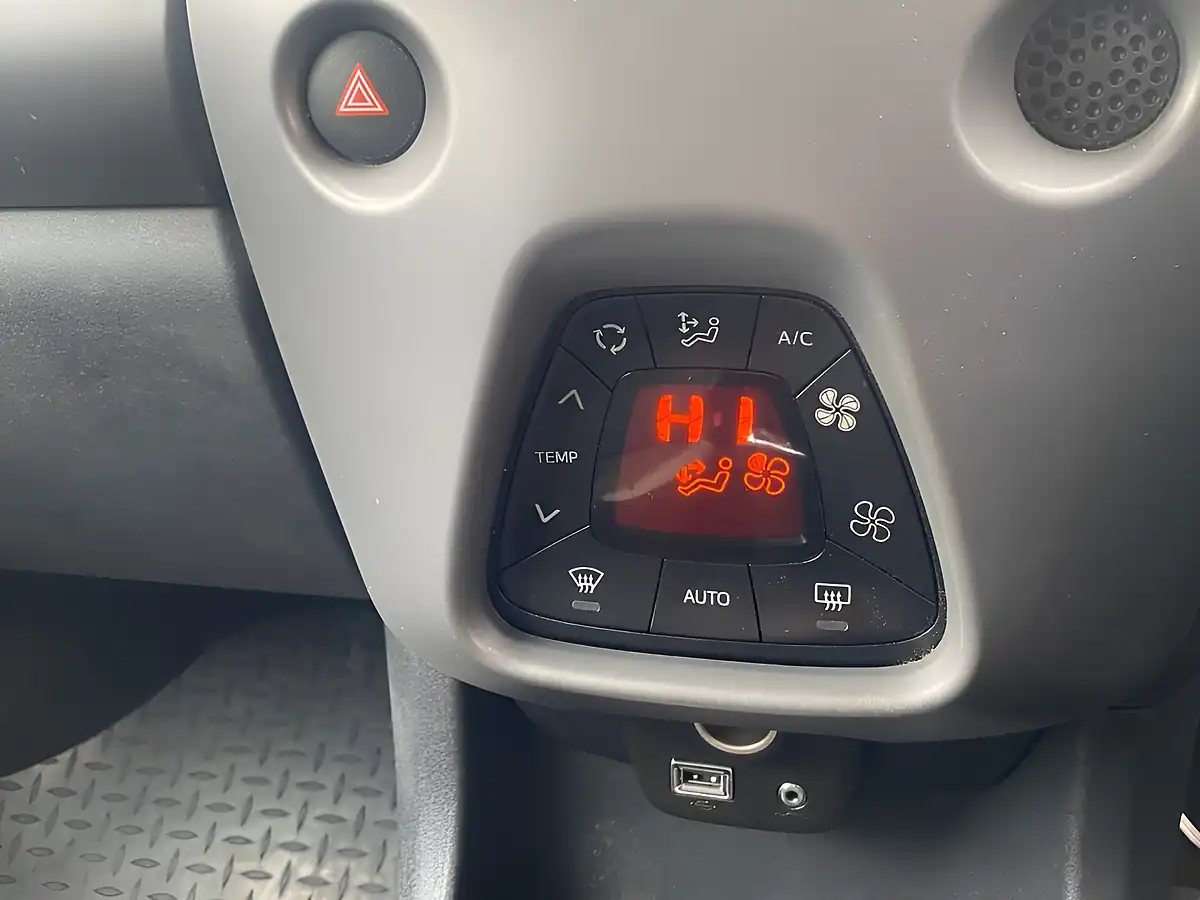 Used 2019 Toyota Aygo X-Trend Electro Grey - Interior and Exterior details 12