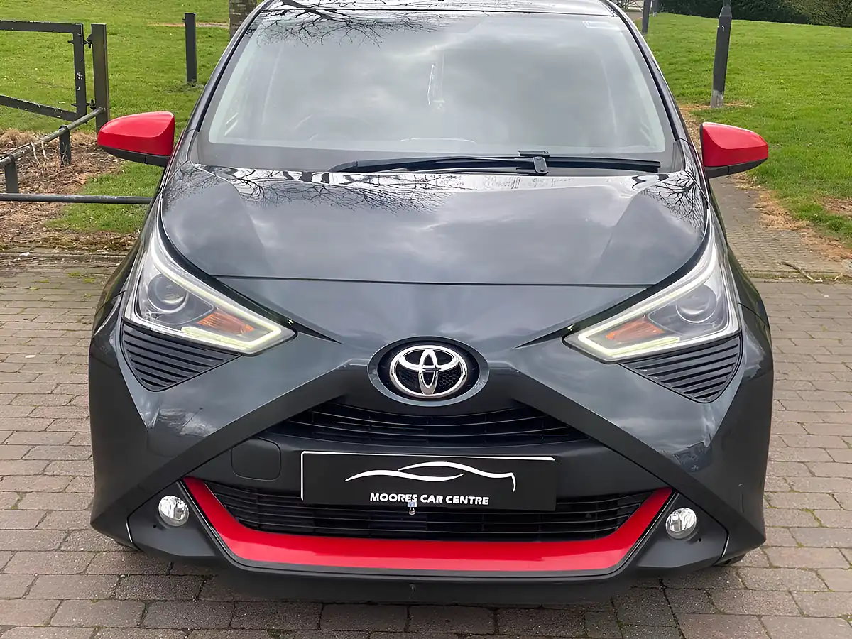 Used 2019 Toyota Aygo X-Trend Electro Grey - Interior and Exterior details 5