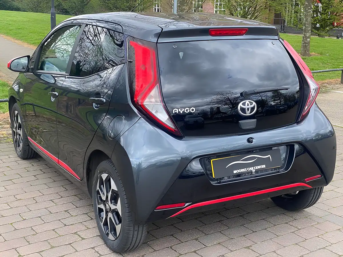 Used 2019 Toyota Aygo X-Trend Electro Grey - Interior and Exterior details 6