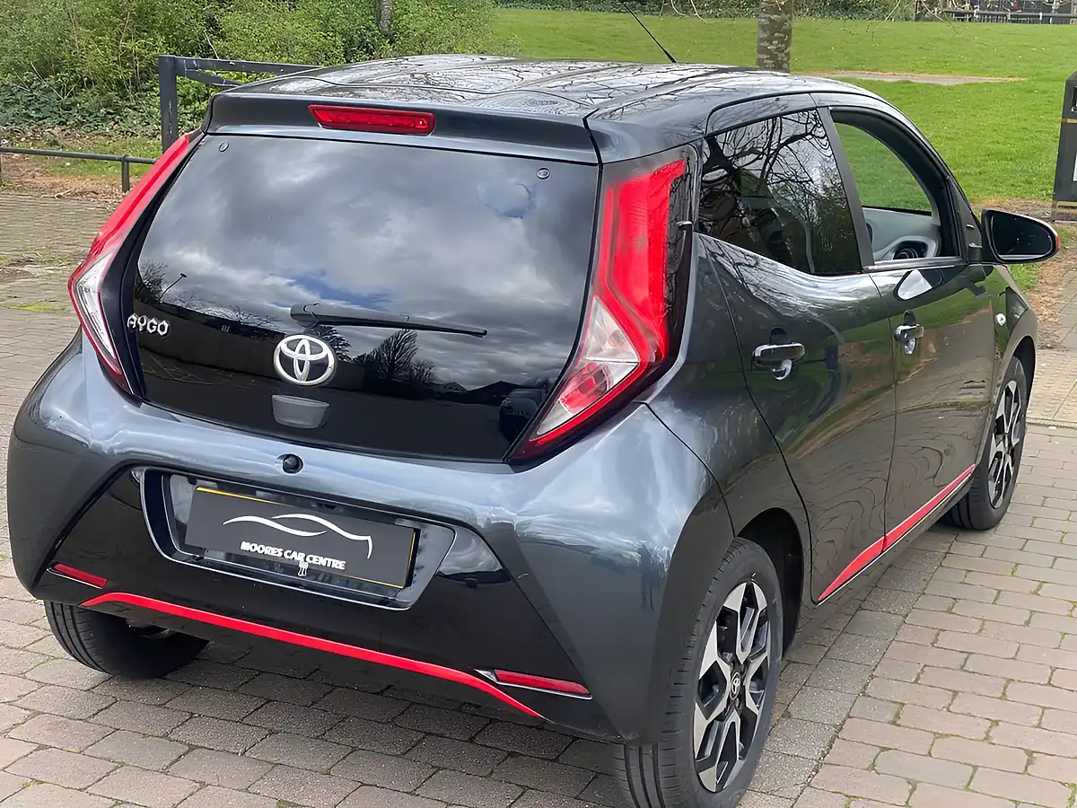 Used 2019 Toyota Aygo X-Trend Electro Grey - Interior and Exterior details 8