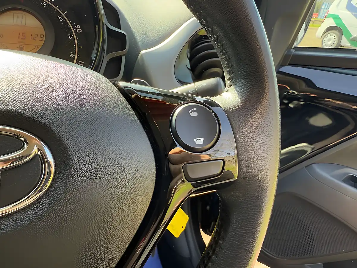 Used 2019 Toyota Aygo X-Trend Funroof Black - Interior and Exterior details 16