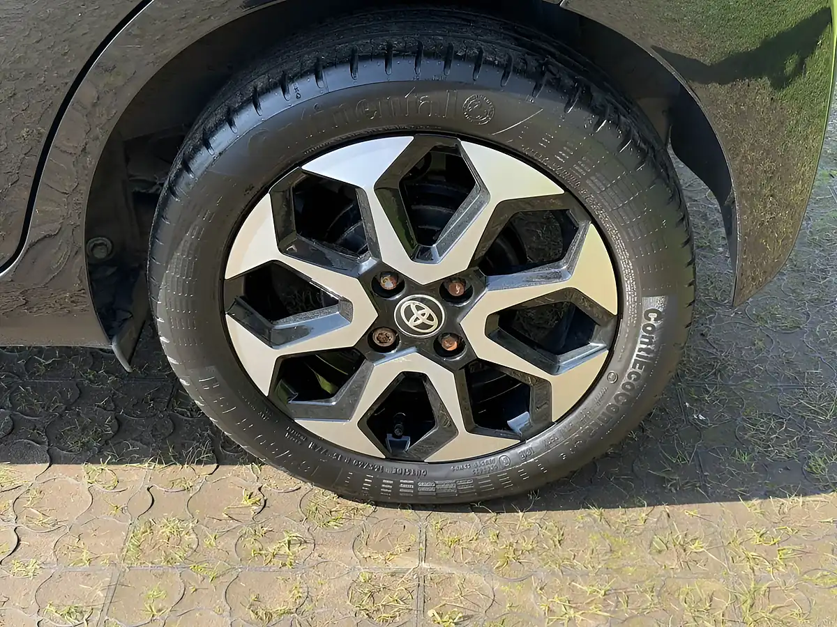 Used 2019 Toyota Aygo X-Trend Funroof Black - Interior and Exterior details 20