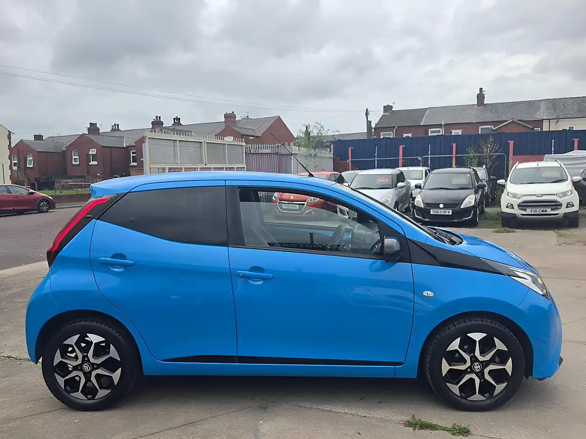 Used 2019 Toyota Aygo X-Trend Funroof Blue - Interior and Exterior details 7