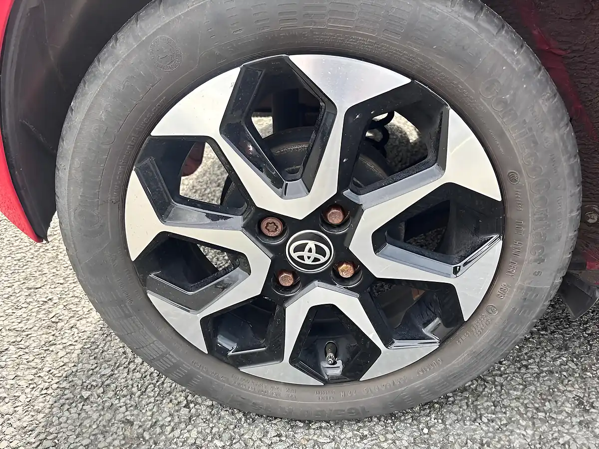 Used 2019 Toyota Aygo X-Trend Red Pop - Interior and Exterior details 13