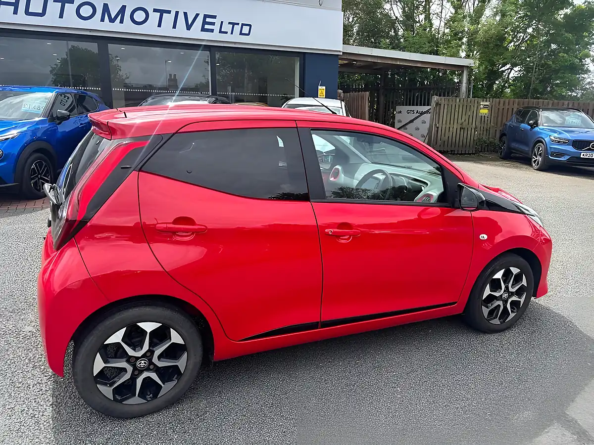 Used 2019 Toyota Aygo X-Trend Red Pop - Interior and Exterior details 15