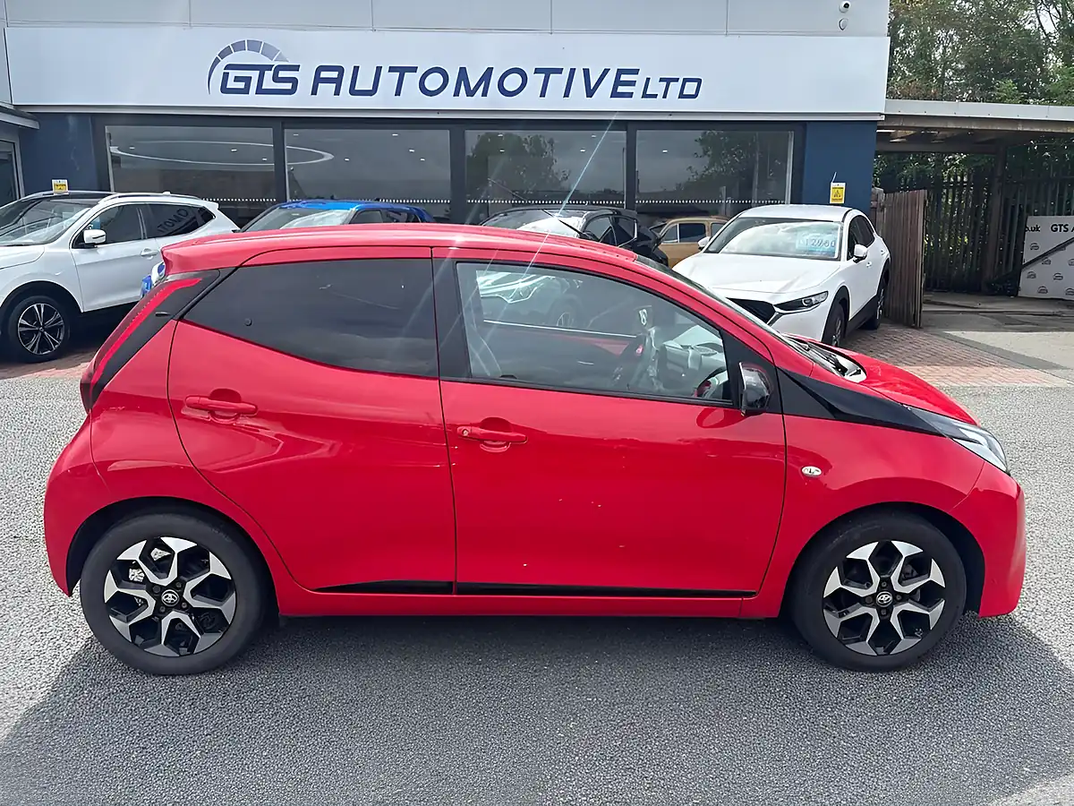 Used 2019 Toyota Aygo X-Trend Red Pop - Interior and Exterior details 5