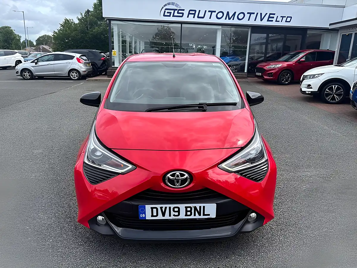 Used 2019 Toyota Aygo X-Trend Red Pop - Interior and Exterior details 6