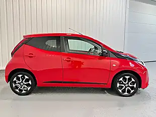 Used 2019 Toyota Aygo X-Trend Red Pop - Interior and Exterior details 4