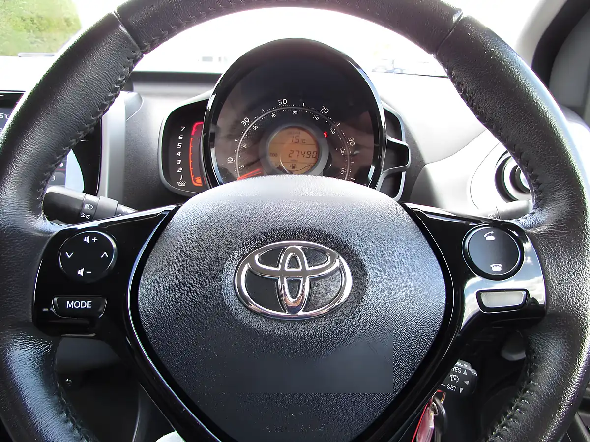 Used 2019 Toyota Aygo X-Trend Silver - Interior and Exterior details 13