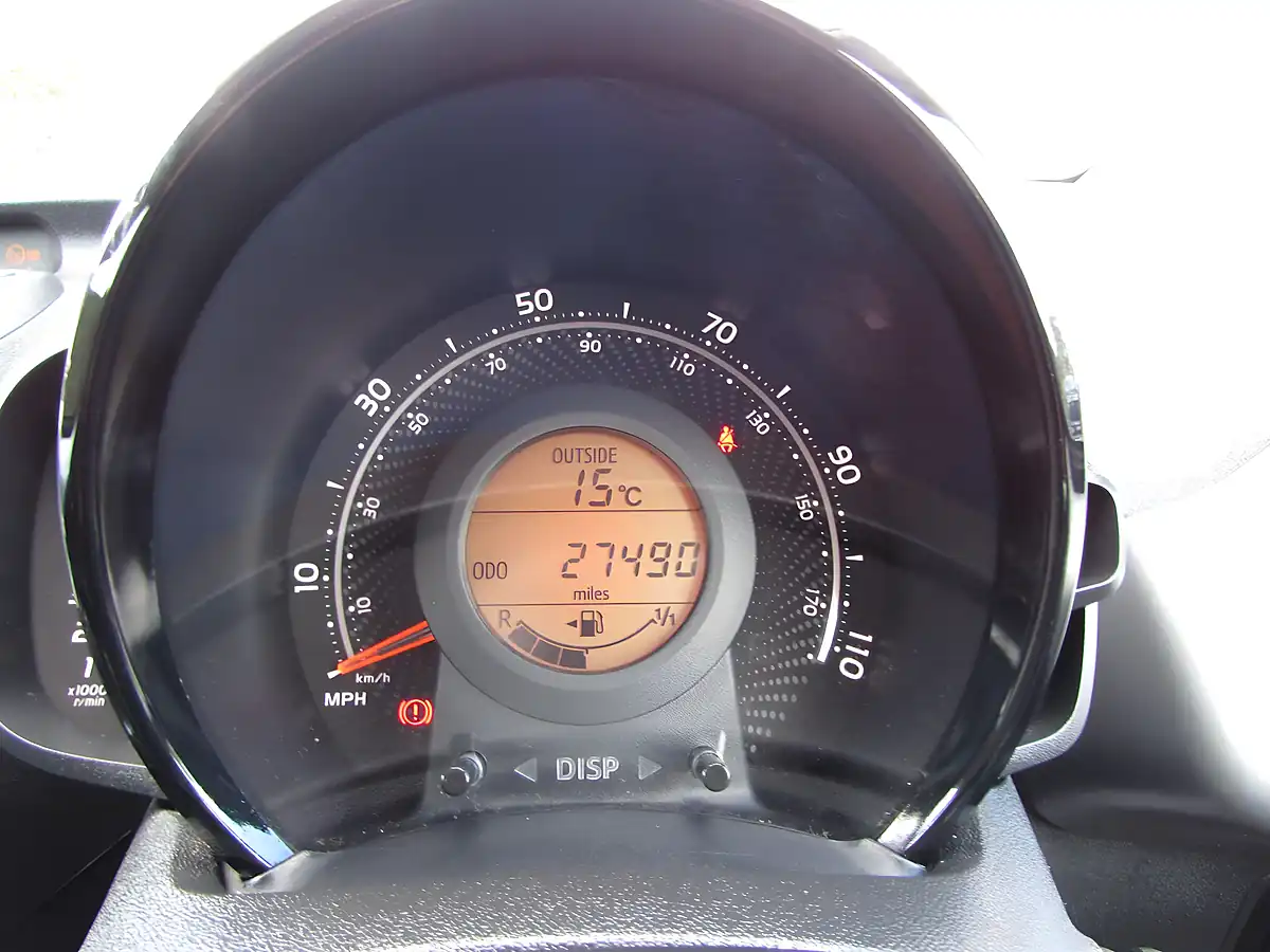 Used 2019 Toyota Aygo X-Trend Silver - Interior and Exterior details 16