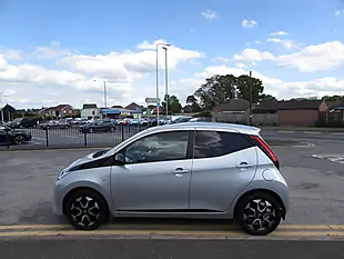 Used 2019 Toyota Aygo X-Trend Silver - Interior and Exterior details 4