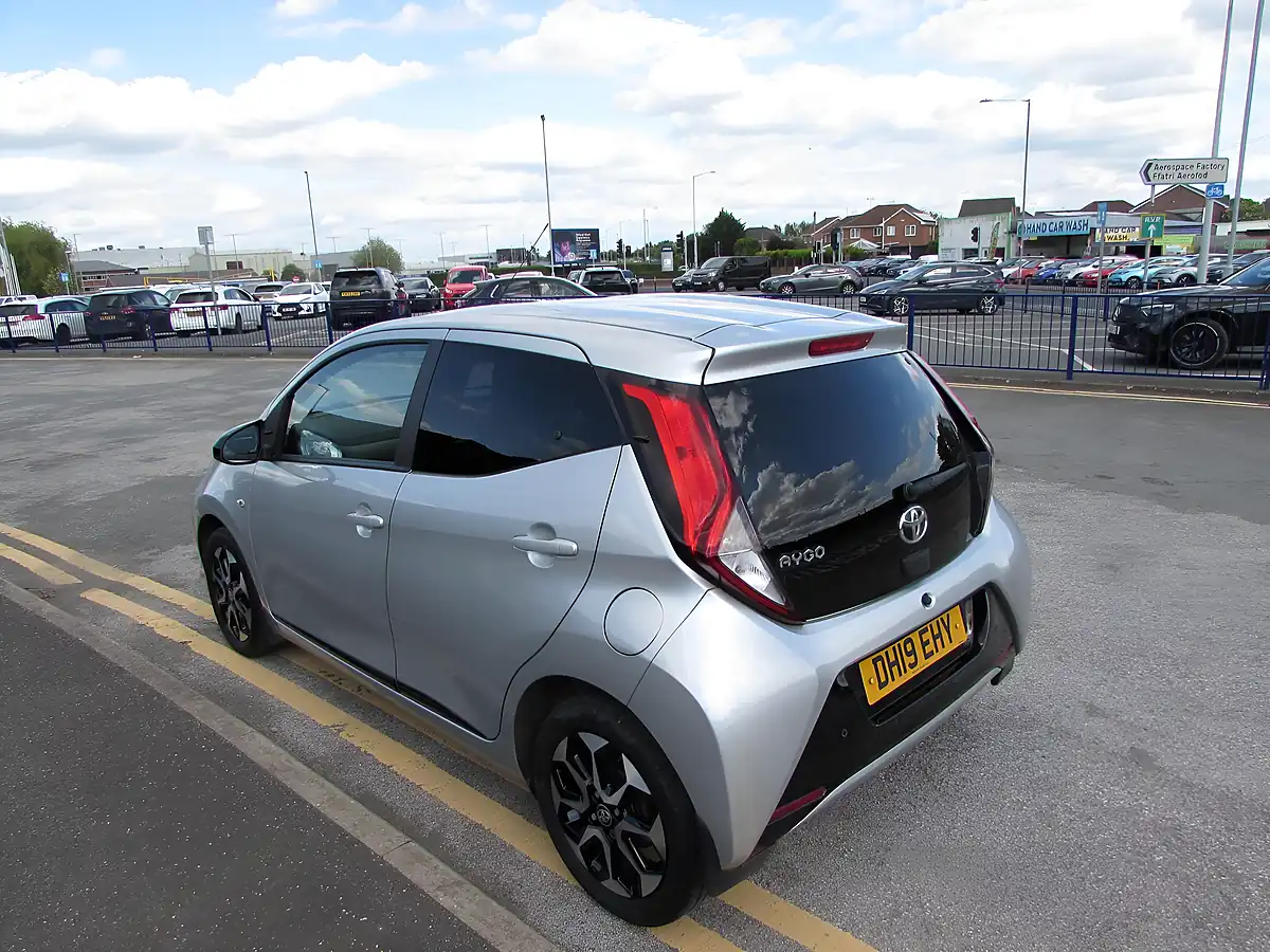 Used 2019 Toyota Aygo X-Trend Silver - Interior and Exterior details 5