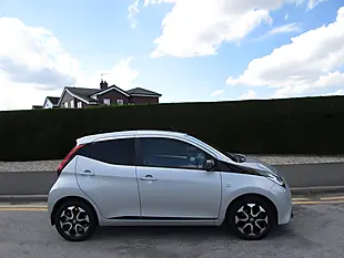 Used 2019 Toyota Aygo X-Trend Silver - Interior and Exterior details 8