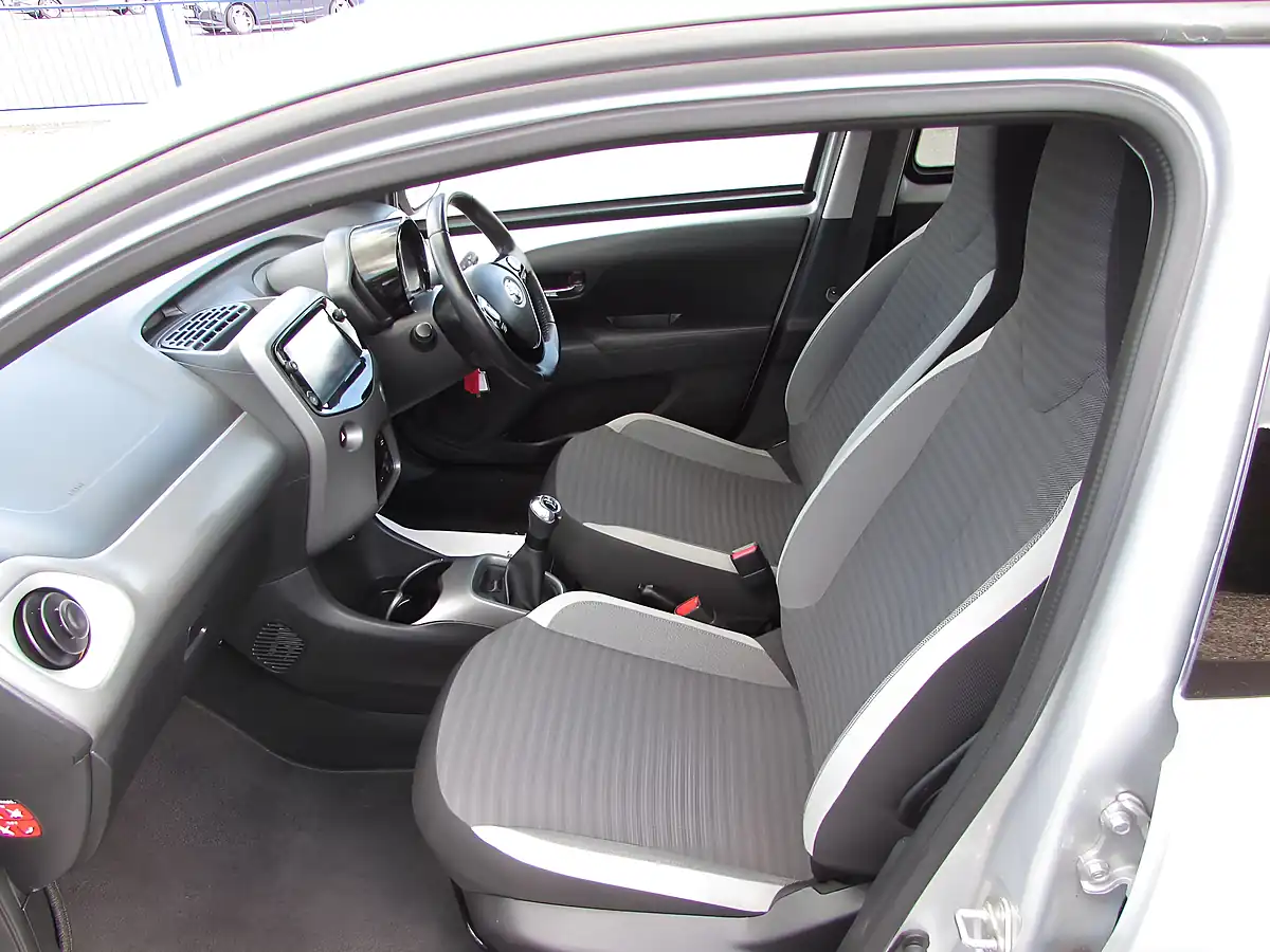 Used 2019 Toyota Aygo X-Trend Silver - Interior and Exterior details 9