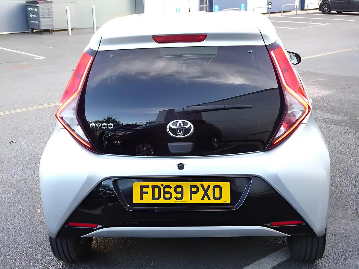 Used 2019 Toyota Aygo X-Trend Silver Splash - Interior and Exterior details 14