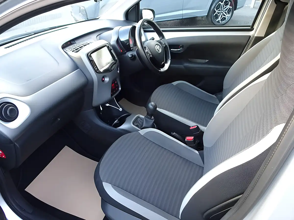 Used 2019 Toyota Aygo X-Trend Silver Splash - Interior and Exterior details 2