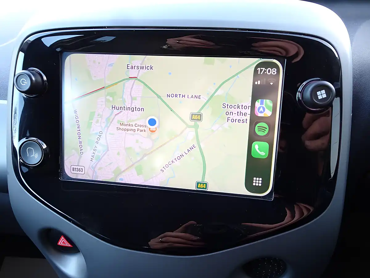 Used 2019 Toyota Aygo X-Trend Silver Splash - Interior and Exterior details 3