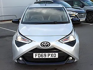 Used 2019 Toyota Aygo X-Trend Silver Splash - Interior and Exterior details 5