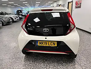 Used 2019 Toyota Aygo X-Trend White - Interior and Exterior details 12