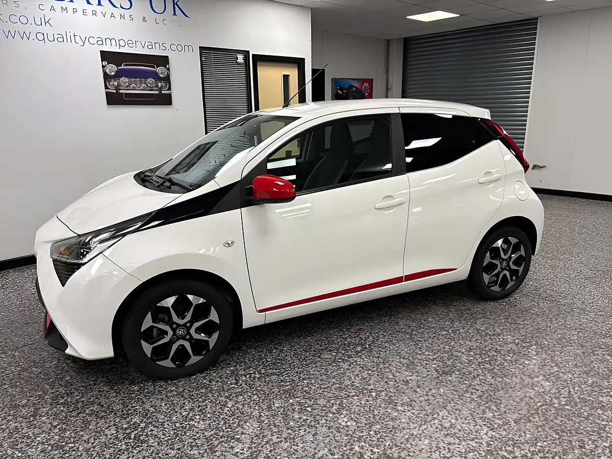 Used 2019 Toyota Aygo X-Trend White - Interior and Exterior details 3