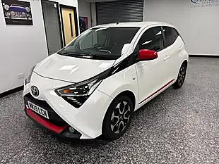Used 2019 Toyota Aygo X-Trend White - Interior and Exterior details 5
