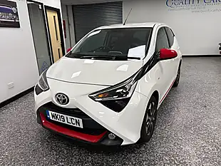 Used 2019 Toyota Aygo X-Trend White - Interior and Exterior details 6