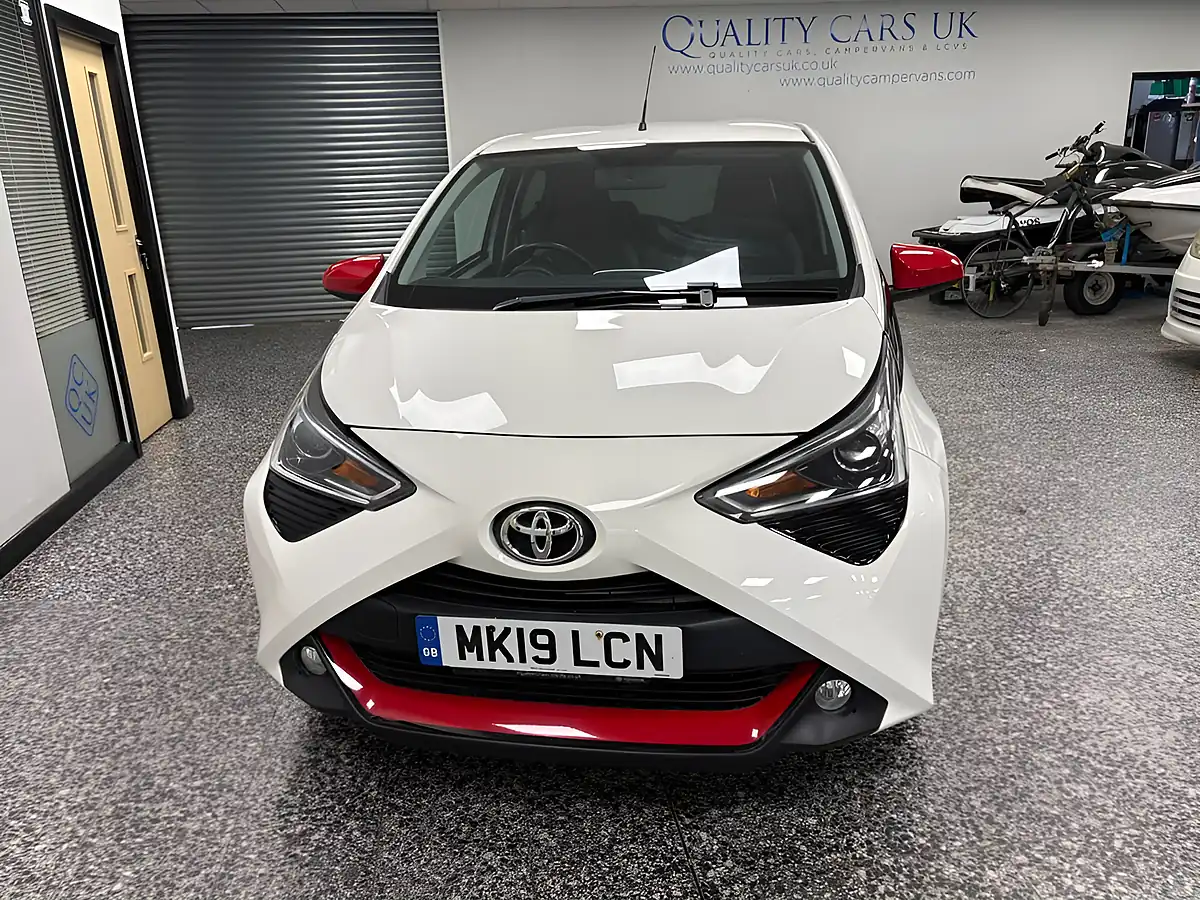 Used 2019 Toyota Aygo X-Trend White - Interior and Exterior details 7