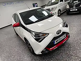 Used 2019 Toyota Aygo X-Trend White - Interior and Exterior details 9