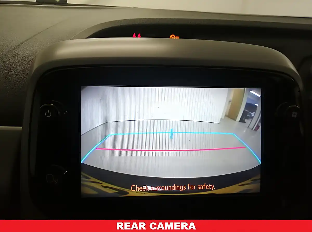 Used 2019 Toyota Aygo X-Trend White - Interior and Exterior details 17