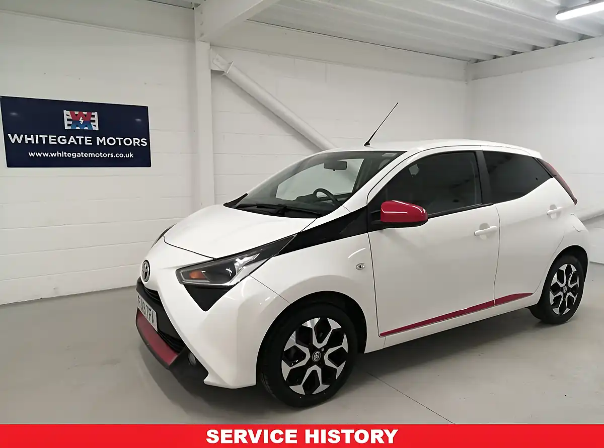 Used 2019 Toyota Aygo X-Trend White - Interior and Exterior details 3