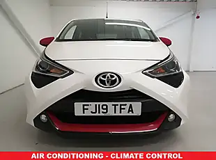 Used 2019 Toyota Aygo X-Trend White - Interior and Exterior details 4