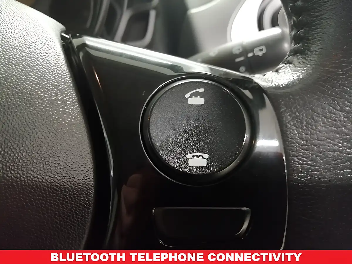 Used 2019 Toyota Aygo X-Trend White - Interior and Exterior details 9