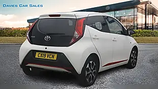 Used 2019 Toyota Aygo X-Trend White - Interior and Exterior details 14