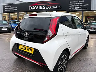 Used 2019 Toyota Aygo X-Trend White - Interior and Exterior details 5