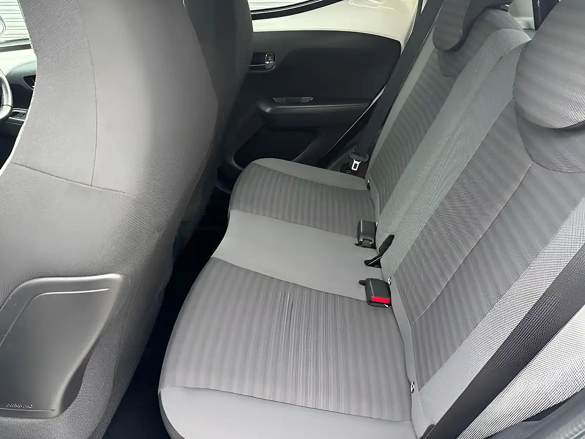 Used 2019 Toyota Aygo X-Trend White - Interior and Exterior details 9