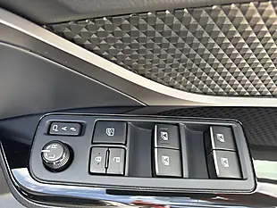 Used 2019 Toyota C-Hr Design Silver - Interior and Exterior details 11