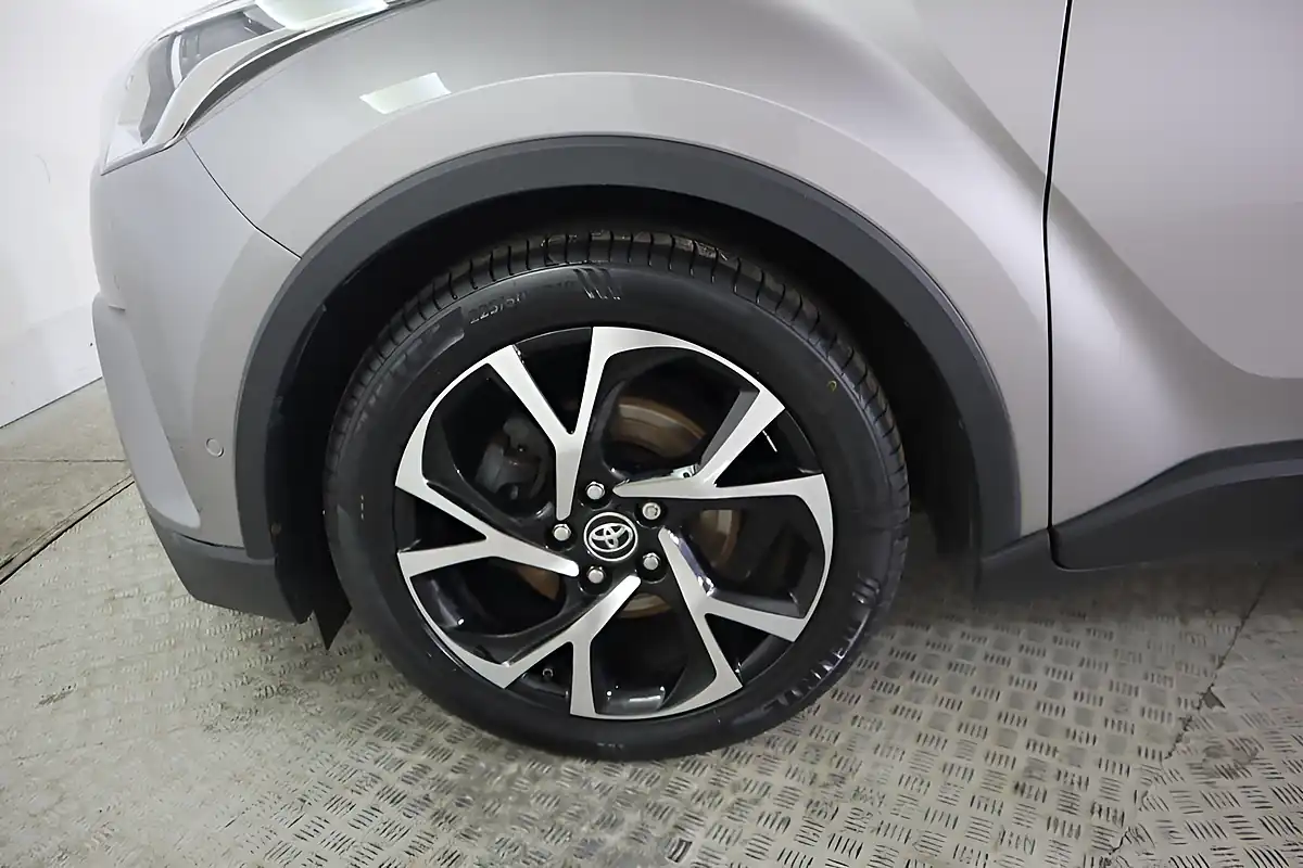 Used 2019 Toyota C-Hr Design Silver - Interior and Exterior details 10
