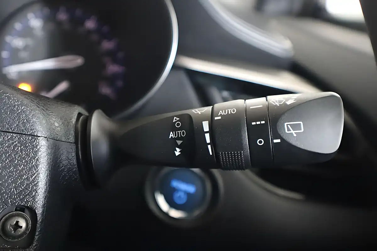 Used 2019 Toyota C-Hr Design Silver - Interior and Exterior details 19