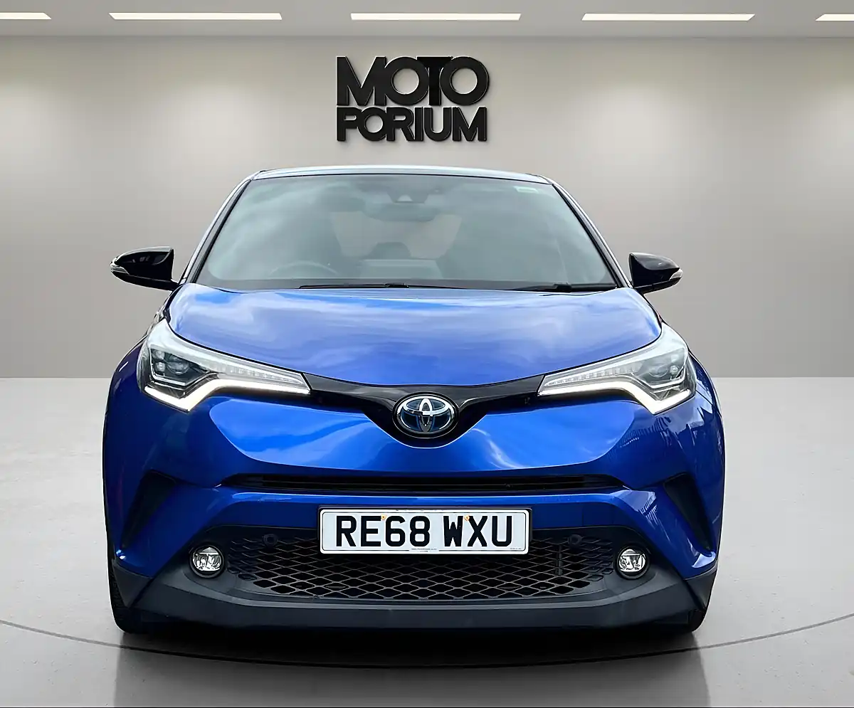 Used 2019 Toyota C-Hr Dynamic Blue - Interior and Exterior details 4