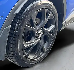 Used 2019 Toyota C-Hr Dynamic Blue - Interior and Exterior details 14