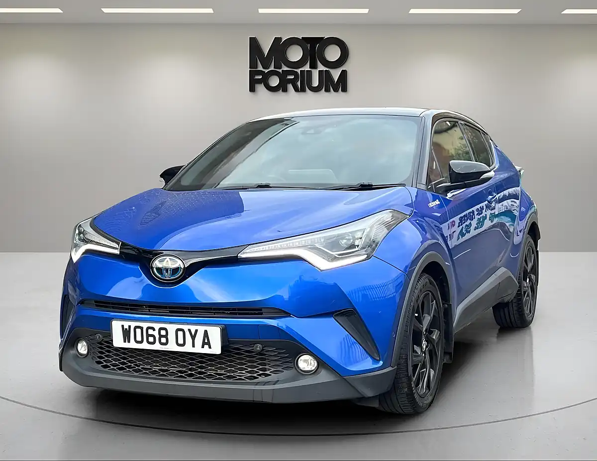 Used 2019 Toyota C-Hr Dynamic Blue - Interior and Exterior details 4