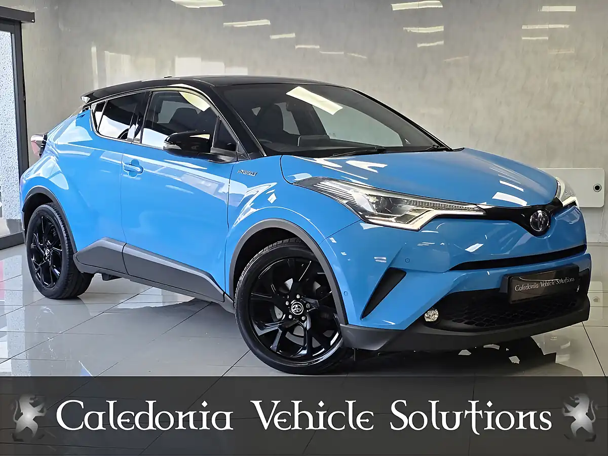 Used 2019 Toyota C-Hr Dynamic Blue - Front View