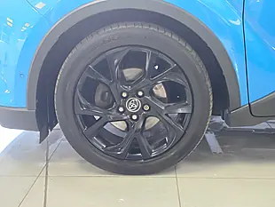 Used 2019 Toyota C-Hr Dynamic Blue - Interior and Exterior details 19